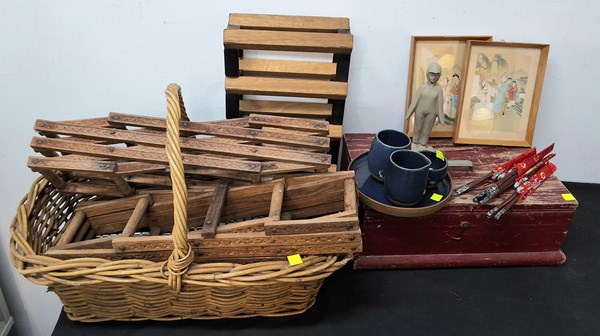 Lot 1464 - SUNDRY DECOR