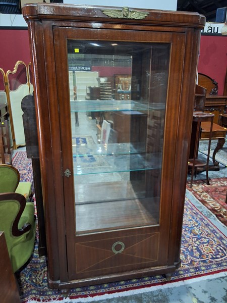 Lot 65 - FRENCH VITRINE