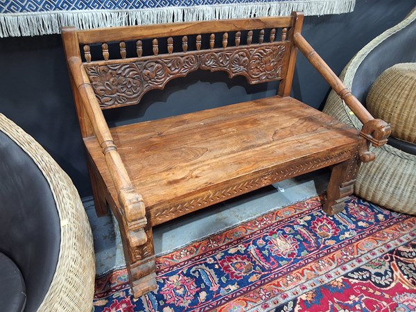 Lot 456 - BENCH