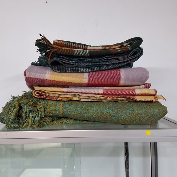 Lot 1449 - BLANKETS