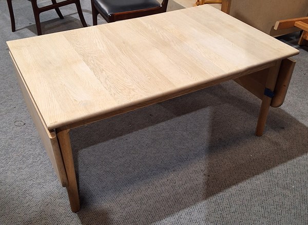 Lot 225 - DROPSIDE TABLE