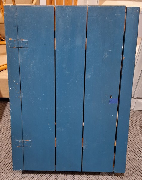 Lot 311 - WALL CABINET