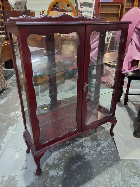 Lot 156 - DISPLAY CABINET