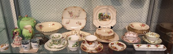 Lot 1287 - MIXED CHINA