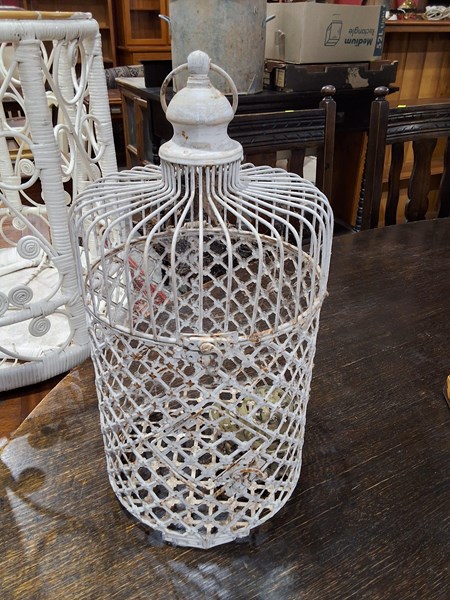 Lot 158 - BIRD CAGE