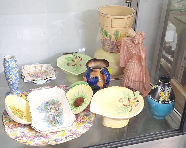 Lot 1458 - ASSORTED CHINA