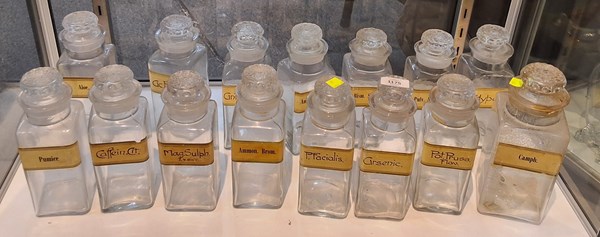 Lot 1175 - APOTHECARY JARS