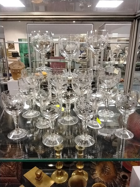 Lot 1403 - STEMWARE