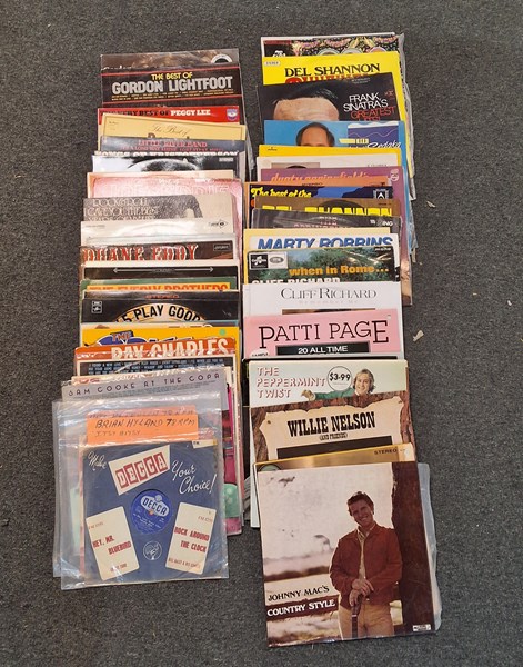 Lot 1270 - ASSORTED VINYLS