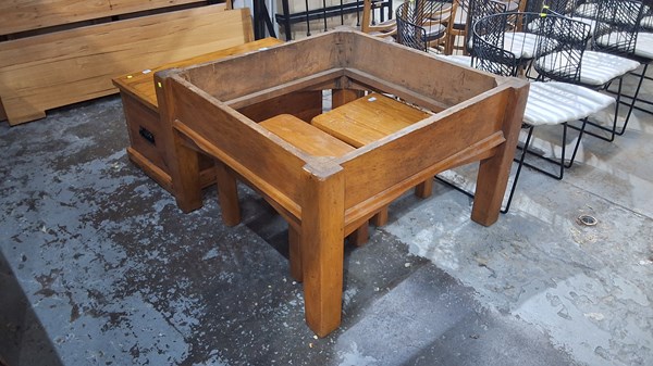 Lot 483 - TABLE BASE