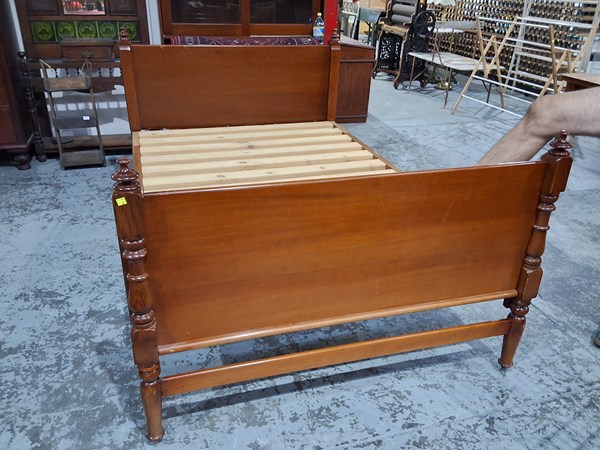 Lot 164 - DOUBLE BED