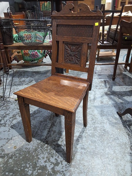 Lot 187 - CHAIR