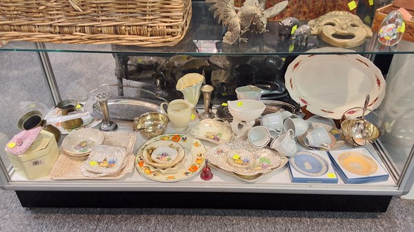 Lot 1416 - ORNAMENTAL HOMEWARE