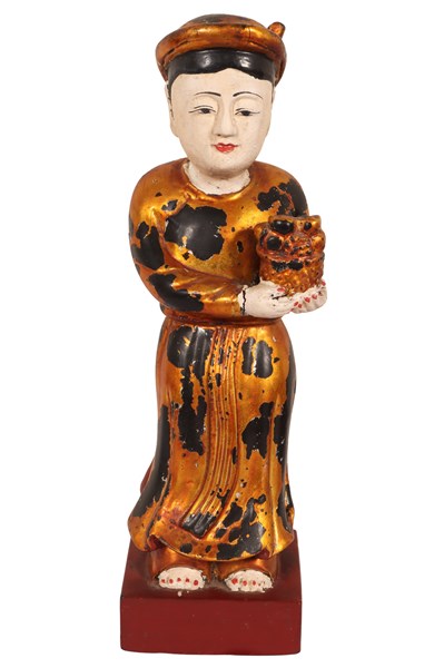 Lot 5 - CHINESE CARVED COURT FIGURE