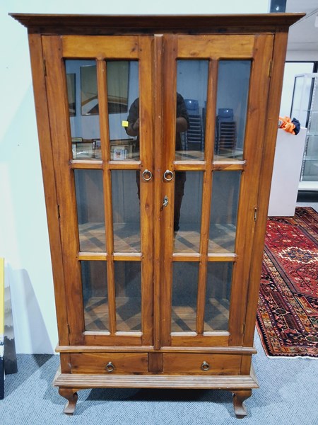 Lot 321 - CHINA CABINET