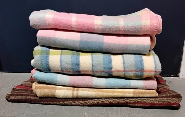 Lot 1497 - WOOLEN BLANKETS