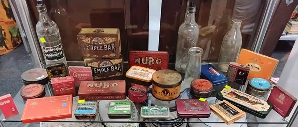 Lot 1533 - TINS AND BOTTLES