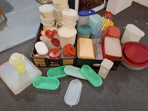 Lot 1225 - TUPPERWARE!