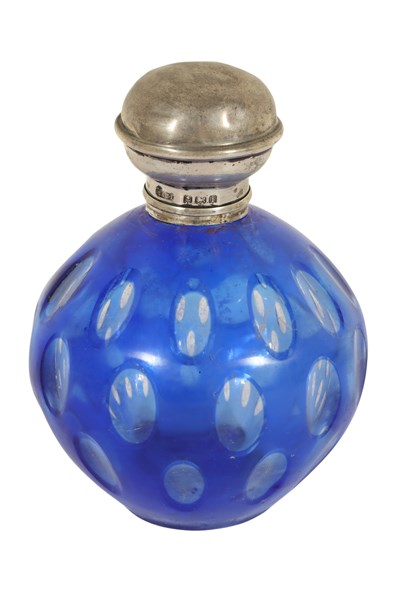 Lot 101 - OVERLAY GLASS PERFUME BOTTLE