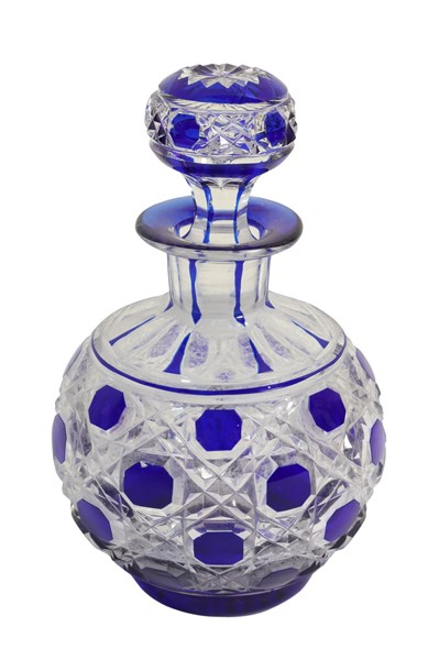 Lot 90 - OVERLAY GLASS PERFUME BOTTLE