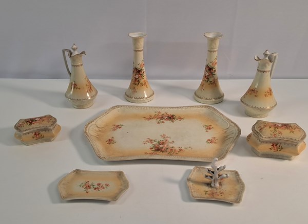 Lot 1342 - DRESSING TABLE SET