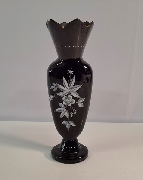 Lot 1317 - BLACK GLASS VASE