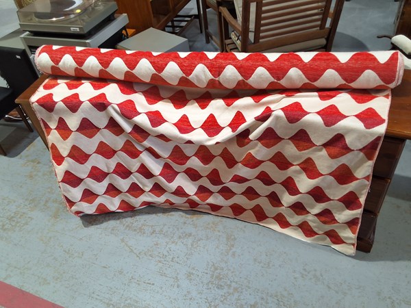 Lot 312 - MID CENTURY STYLE FABRIC BOLT