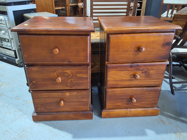 Lot 83 - PAIR OF BEDSIDE CHESTS