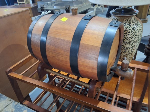 Lot 317 - OAK PORT BARREL
