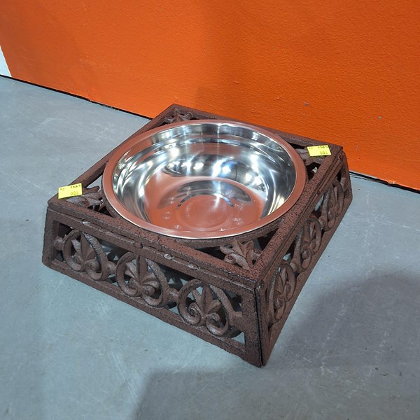 Lot 81 - CAST IRON DOG BOWL