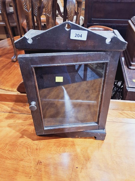 Lot 204 - DISPLAY CABINET