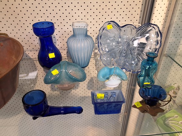 Lot 1271 - BLUE GLASS