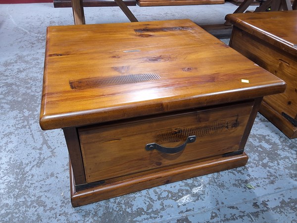 Lot 50 - LAMP TABLE