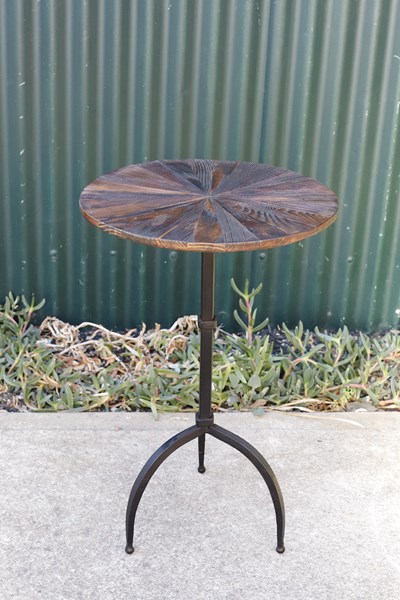Lot 302 - SIDE TABLE