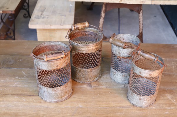 Lot 42 - CANDLE HOLDERS