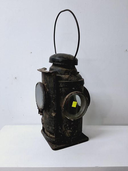 Lot 1306 - RAIL LAMP