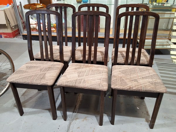 Lot 156 - SIX DINING CHAIRS