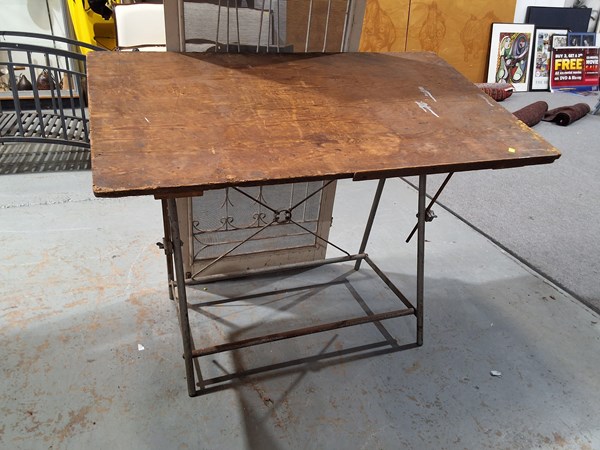 Lot 203 - DRAFTING TABLE