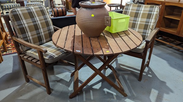 Lot 309 - OUTDOOR SETTING
