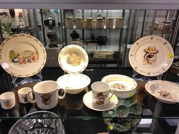 Lot 1215 - CHILDRENS CHINAWARE