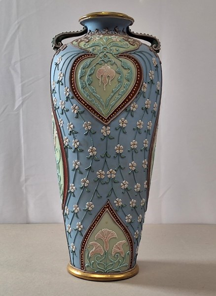 Lot 1313 - JAPANESE VASE