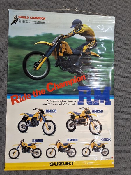 Lot 208 - SUZUKI SALES BANNER